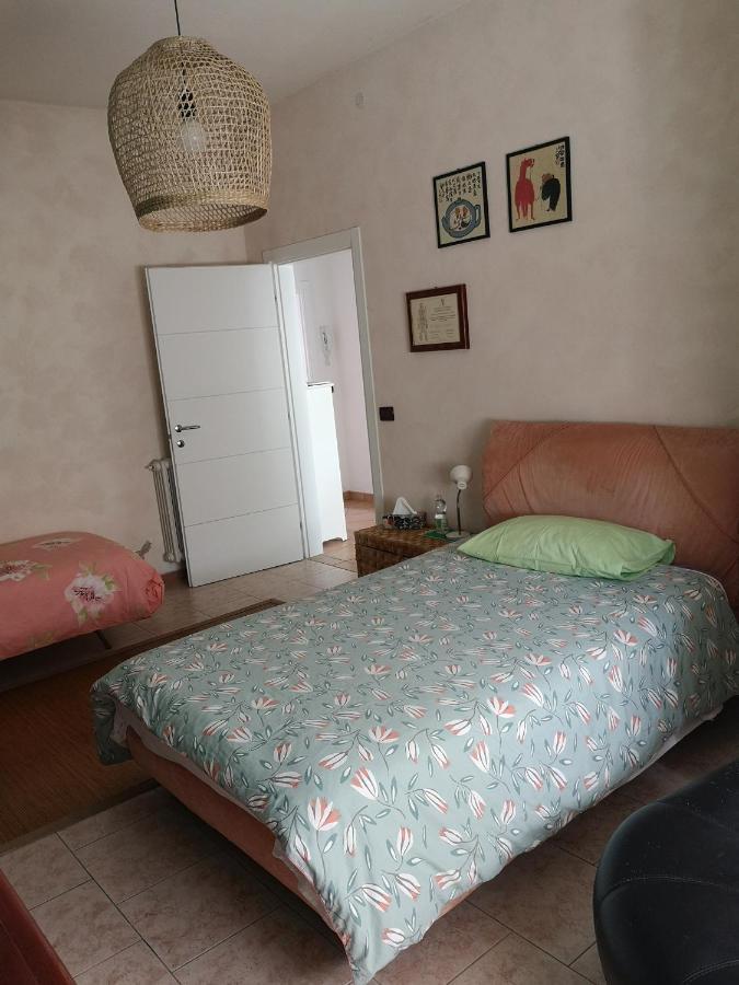 Stanza Il Melo In Fiore Ferrara Kültér fotó
